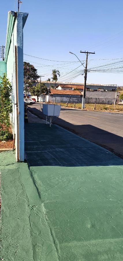 Pousada Romeiros Do Pai Eterno - Santuario Basilica De Trindade Trindade  Zewnętrze zdjęcie