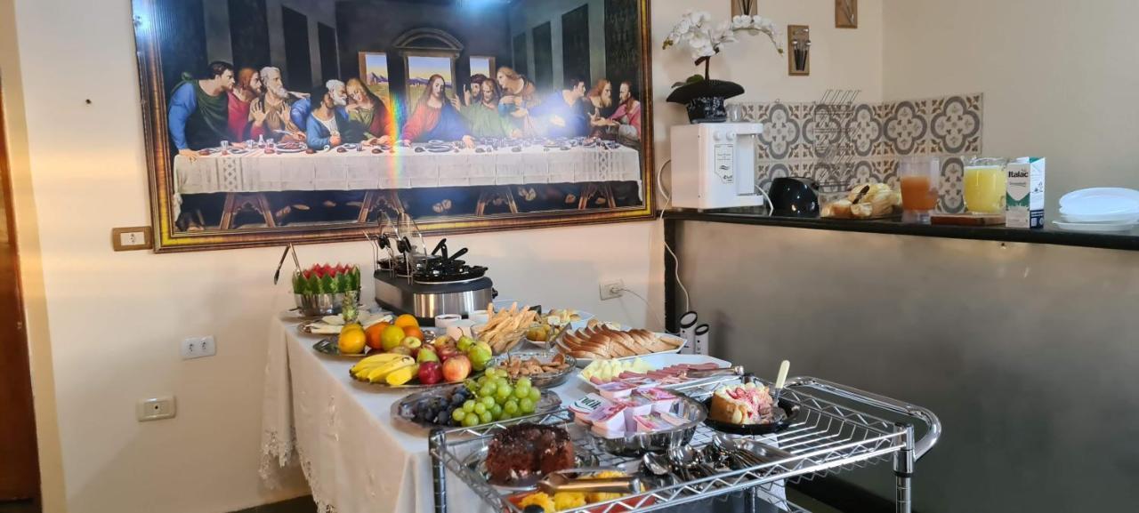 Pousada Romeiros Do Pai Eterno - Santuario Basilica De Trindade Trindade  Zewnętrze zdjęcie